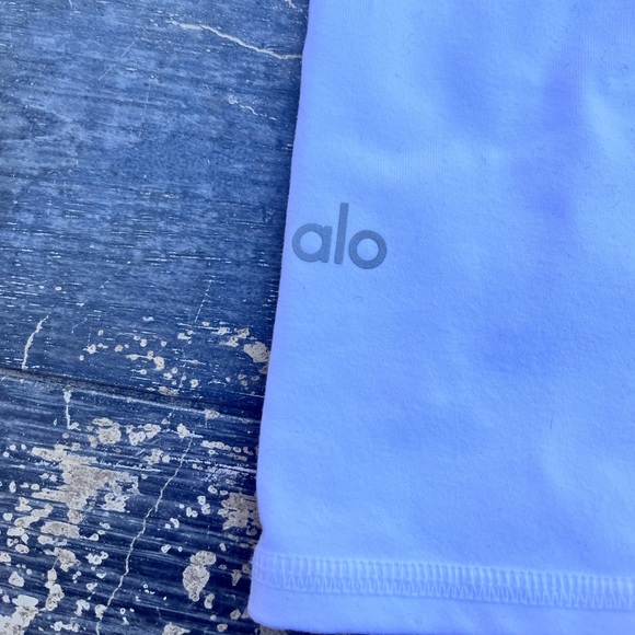 Alo Yoga White Airbrush Capri Yoga Pants Size S - Picture 6 of 7